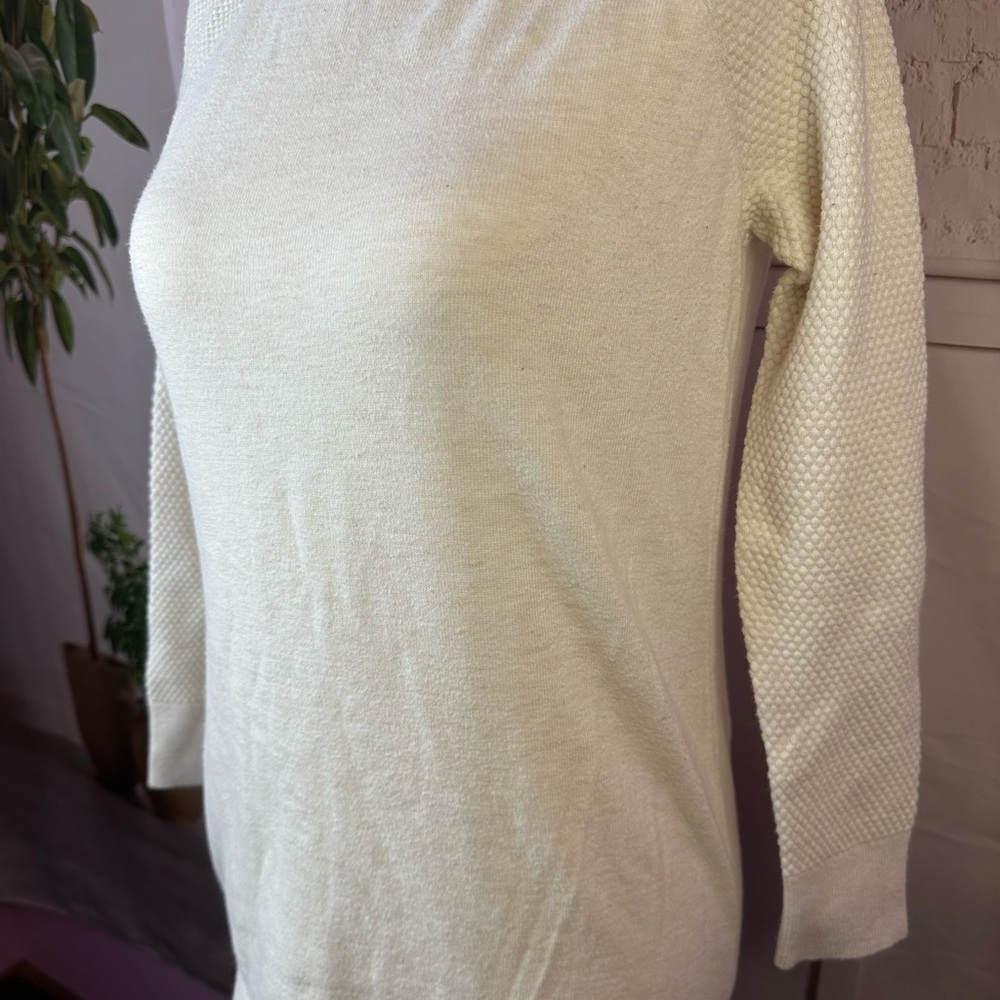 LOFT Women's Ivory Crew Neck Sweater - Picture 6 of 7